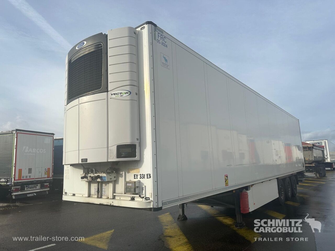 SCHMITZ Reefer Multitemp Double deck Taillift - Изотермический полуприцеп: фото 2 SCHMITZ Reefer Multitemp Double deck Taillift - Изотермический полуприцеп: фото 2