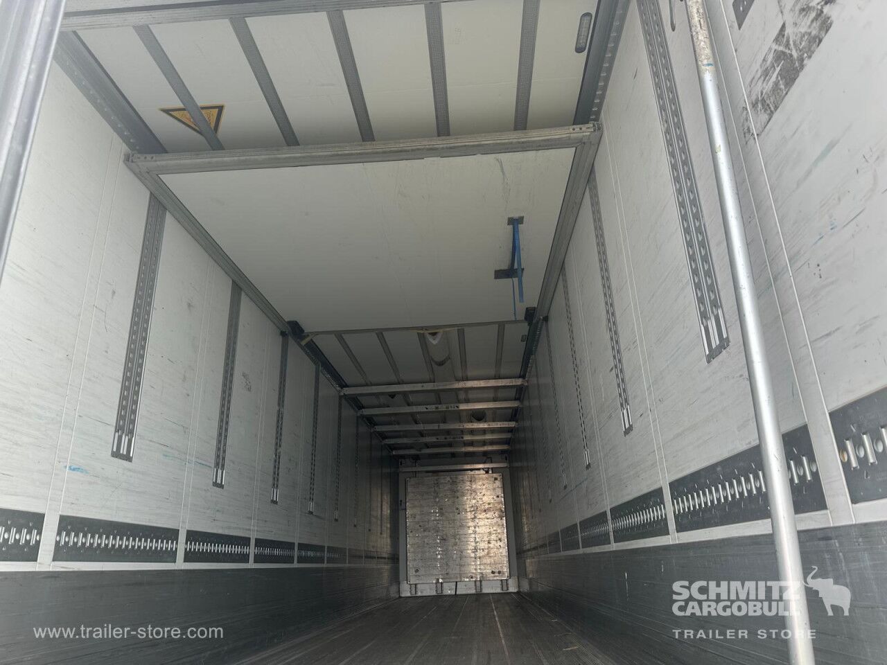 SCHMITZ Reefer Multitemp Double deck Taillift - Изотермический полуприцеп: фото 3 SCHMITZ Reefer Multitemp Double deck Taillift - Изотермический полуприцеп: фото 3