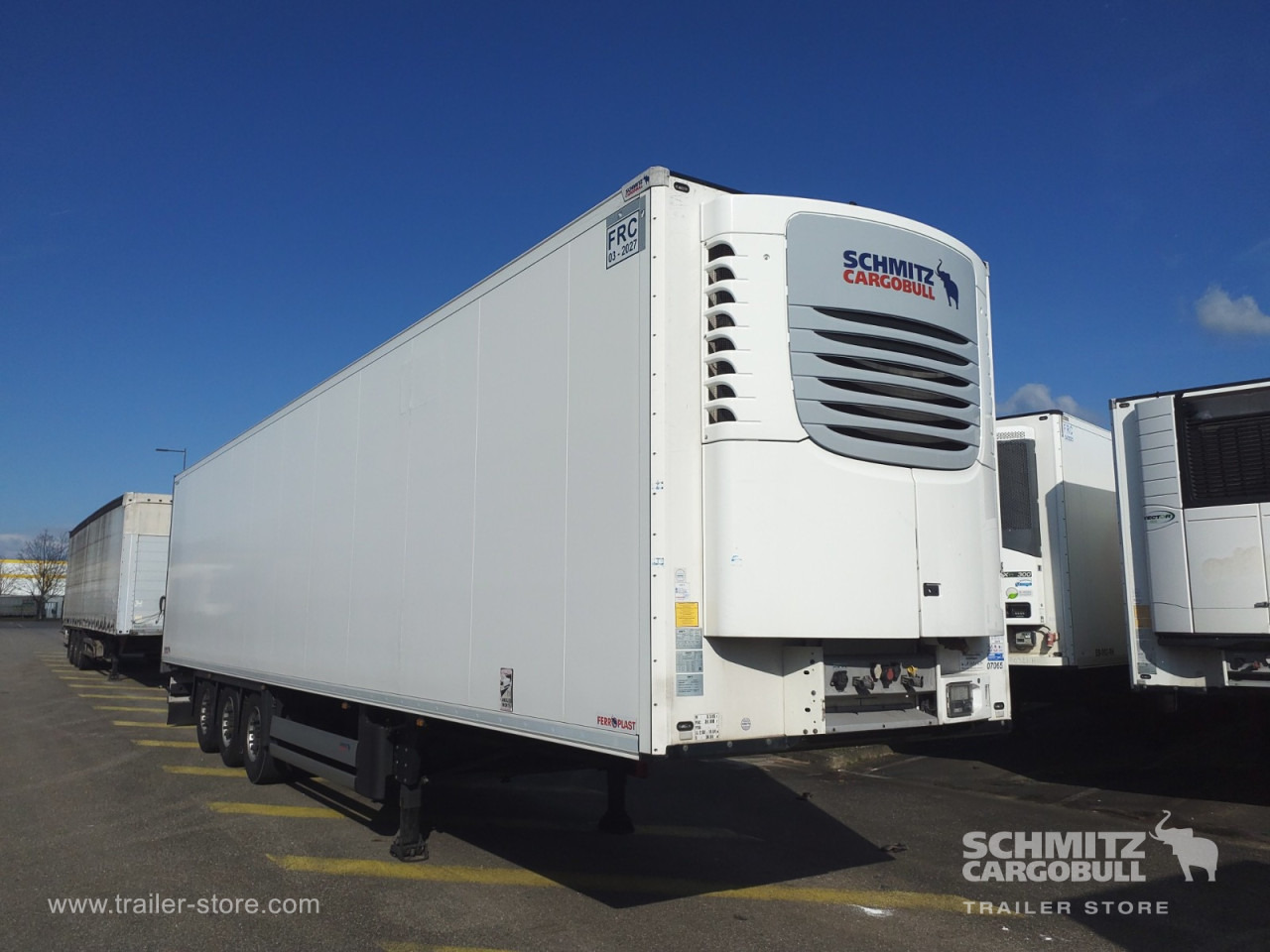 SCHMITZ Reefer Standard - Изотермический полуприцеп: фото 1 SCHMITZ Reefer Standard - Изотермический полуприцеп: фото 1