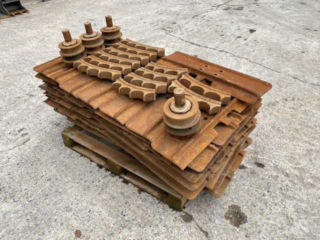 Bodenplatten 750mm - CAT D 6 K/N LGP - Systeme One - 246-5726 - Гусеница для Строительной техники: фото 1 Bodenplatten 750mm - CAT D 6 K/N LGP - Systeme One - 246-5726 - Гусеница для Строительной техники: фото 1