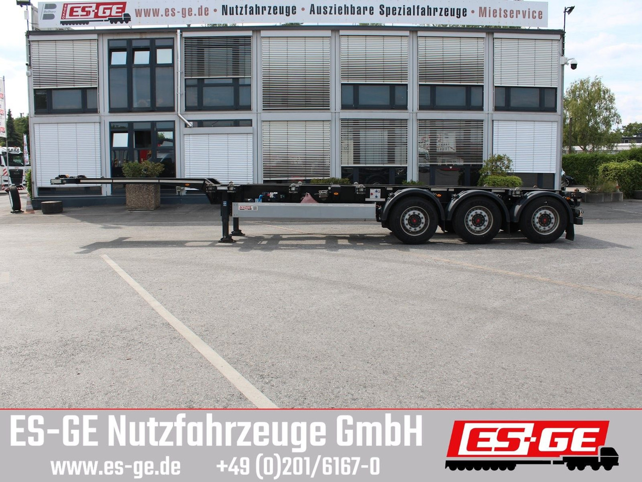 Kögel Port 40 simplex, pneumatischer Heckausschub - Полуприцеп-контейнеровоз/ Сменный кузов: фото 1 Kögel Port 40 simplex, pneumatischer Heckausschub - Полуприцеп-контейнеровоз/ Сменный кузов: фото 1