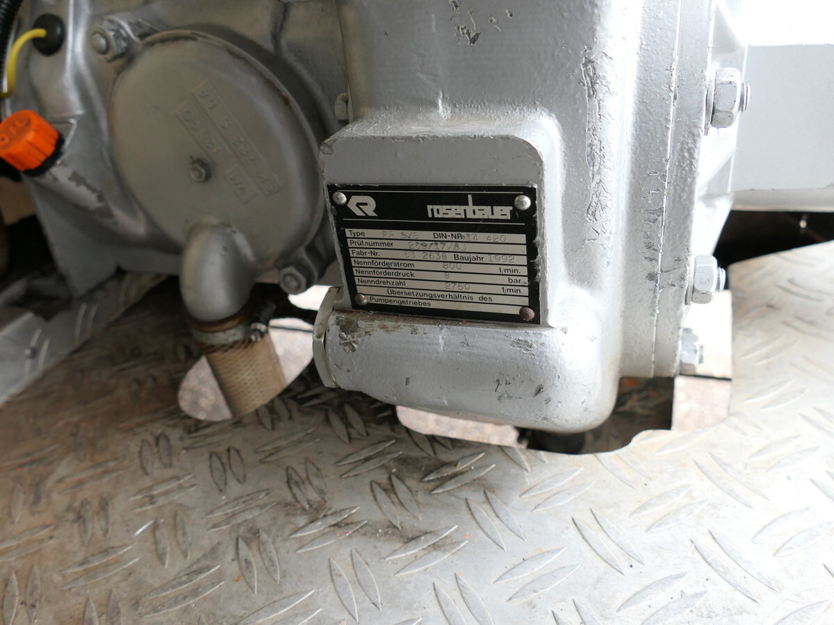 Машина скорой помощи MERCEDES-BENZ 814 D LF 8/6 DoKa AHK Löschwassertank 600L Schli: фото 11