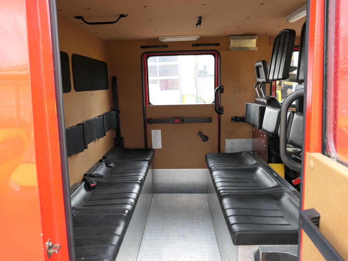 Машина скорой помощи MERCEDES-BENZ 814 D LF 8/6 DoKa AHK Löschwassertank 600L Schli: фото 13