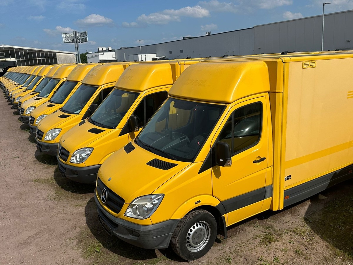MERCEDES-BENZ SPRINTER 310 CDI MAXI EURO-5 KOFFER REGALE KAMER - Малотоннажный фургон: фото 1 MERCEDES-BENZ SPRINTER 310 CDI MAXI EURO-5 KOFFER REGALE KAMER - Малотоннажный фургон: фото 1
