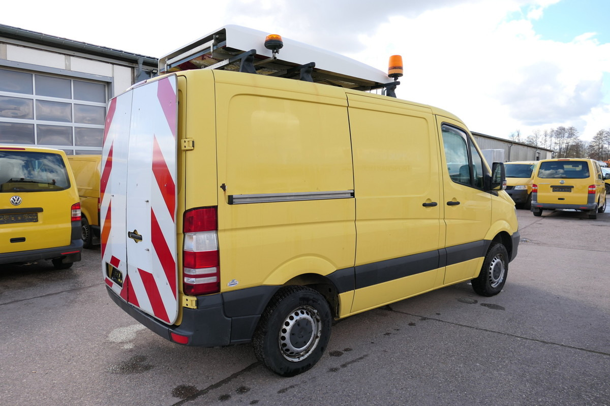 MERCEDES-BENZ Sprinter 216 CDI KLIMA - Begleitfahrzeug SCHLAFB - Легковой фургон: фото 1 MERCEDES-BENZ Sprinter 216 CDI KLIMA - Begleitfahrzeug SCHLAFB - Легковой фургон: фото 1