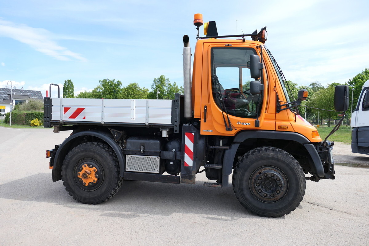 UNIMOG U400 405/12 AHK KLIMA ZAPFWELLE vorn SFZ KOMMUN - Грузовик бортовой/ Платформа, Коммунальная/ Специальная техника: фото 4 UNIMOG U400 405/12 AHK KLIMA ZAPFWELLE vorn SFZ KOMMUN - Грузовик бортовой/ Платформа, Коммунальная/ Специальная техника: фото 4
