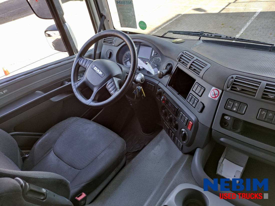 DAF CF 320 4x2 - 440.565 km - Тентованный грузовик: фото 5 DAF CF 320 4x2 - 440.565 km - Тентованный грузовик: фото 5