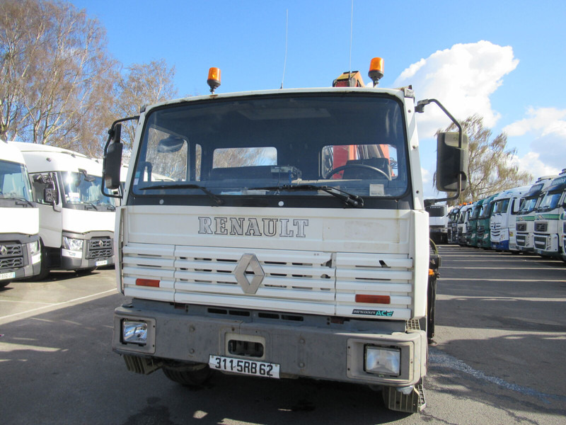 Renault G300 - Грузовик бортовой/ Платформа, Автоманипулятор: фото 2 Renault G300 - Грузовик бортовой/ Платформа, Автоманипулятор: фото 2