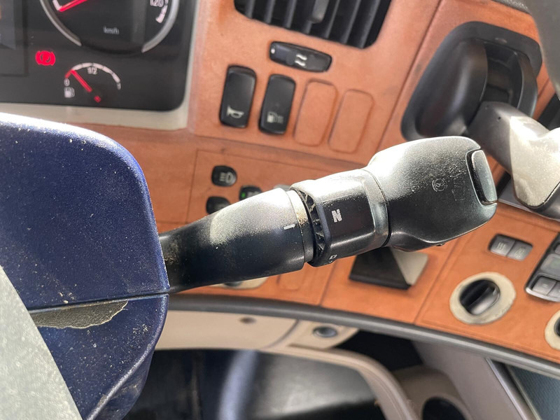 Тягач Scania R500 V8: фото 19