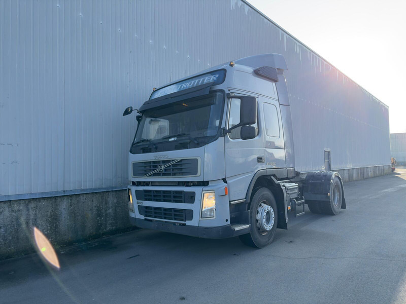 Volvo fm 330 - Тягач: фото 1 Volvo fm 330 - Тягач: фото 1