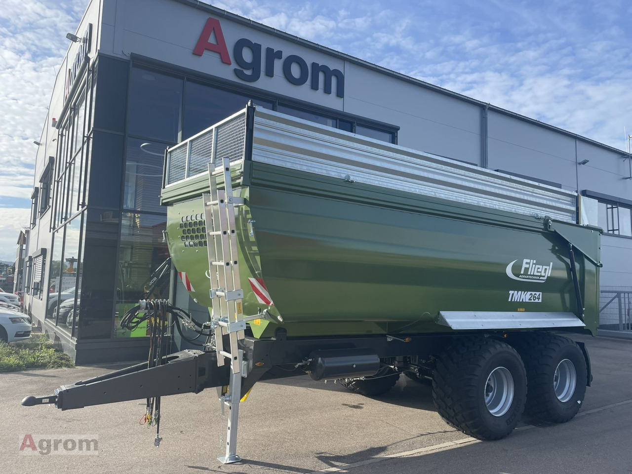 Fliegl TMK 264 FOX - Сельскохозяйственный прицеп-самосвал: фото 1 Fliegl TMK 264 FOX - Сельскохозяйственный прицеп-самосвал: фото 1