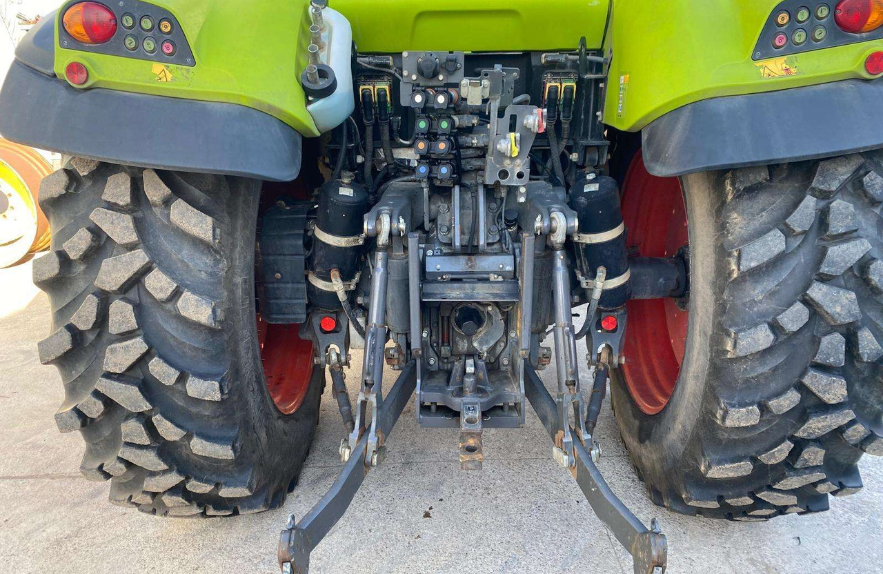 Claas Arion 440 su Claaas front.kr. - Трактор: фото 3 Claas Arion 440 su Claaas front.kr. - Трактор: фото 3