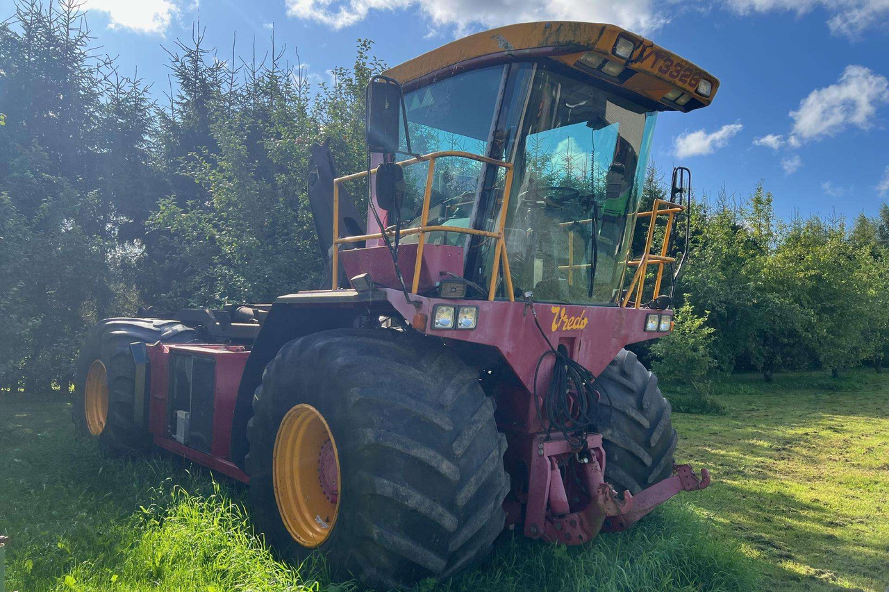 Vredo Greentec VT3326 - Трактор: фото 2 Vredo Greentec VT3326 - Трактор: фото 2
