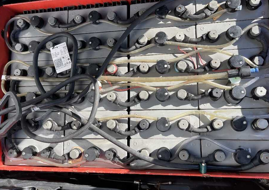 LINDE E 14-02/386 - Электропогрузчик: фото 5 LINDE E 14-02/386 - Электропогрузчик: фото 5