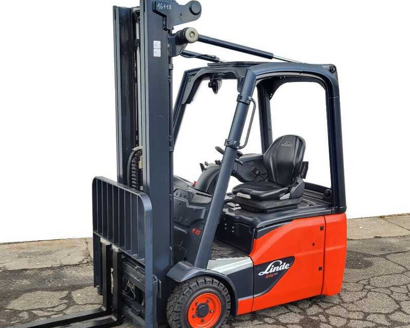 Linde E 15-02/386 (2500 ore) - Электропогрузчик: фото 1 Linde E 15-02/386 (2500 ore) - Электропогрузчик: фото 1