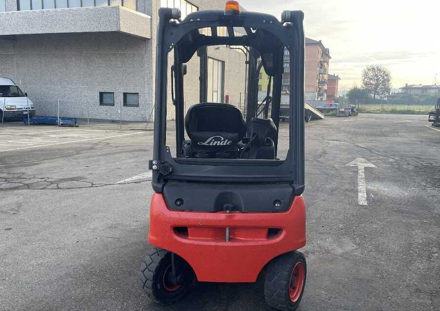 Linde E 16 P-02/386 - Электропогрузчик: фото 4 Linde E 16 P-02/386 - Электропогрузчик: фото 4