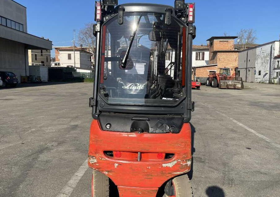 Linde E 20 PH - Электропогрузчик: фото 3 Linde E 20 PH - Электропогрузчик: фото 3