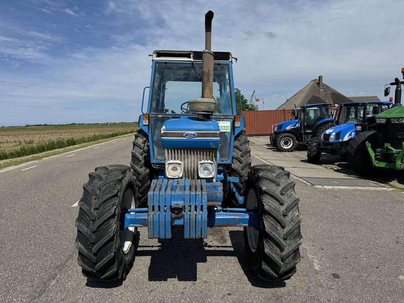 Ford 5610 - Трактор: фото 2 Ford 5610 - Трактор: фото 2