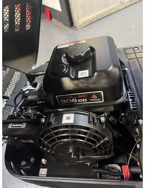 JANSEN MB-500 - Мини-экскаватор: фото 4 JANSEN MB-500 - Мини-экскаватор: фото 4