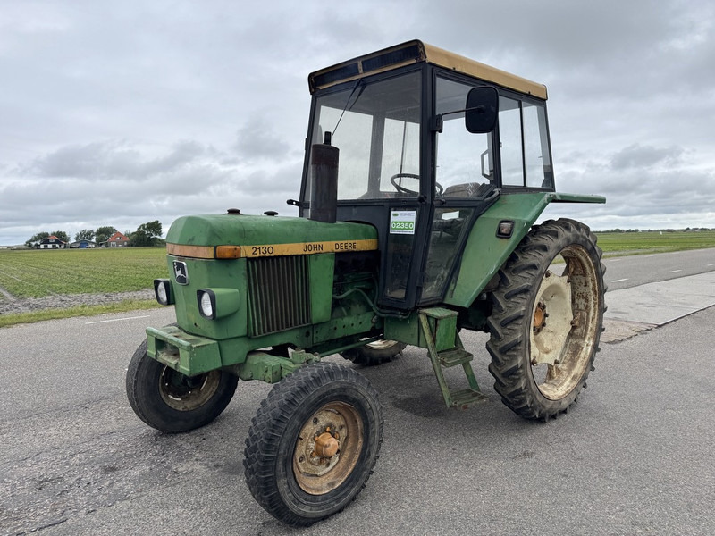 John Deere 2130 - Трактор: фото 1 John Deere 2130 - Трактор: фото 1