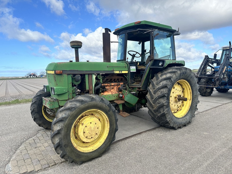 John Deere 4040 - Трактор: фото 1 John Deere 4040 - Трактор: фото 1
