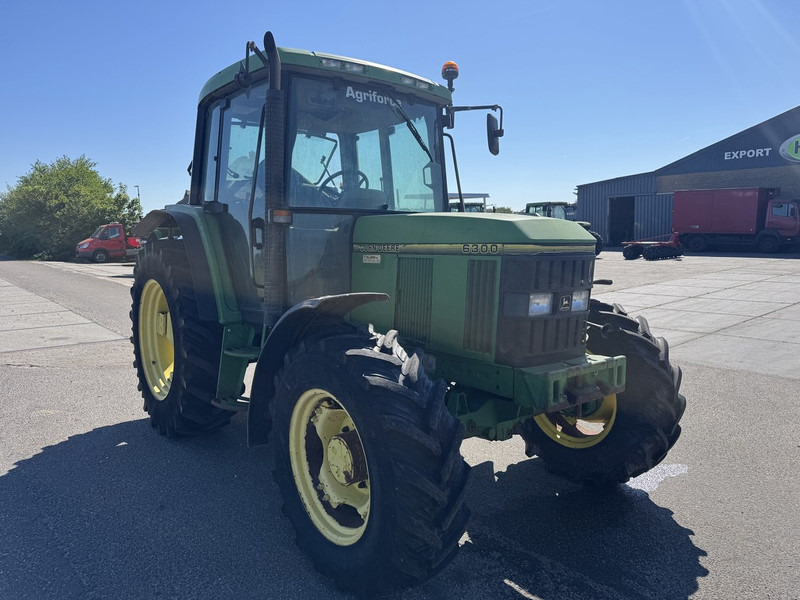 John Deere 6300 - Трактор: фото 4 John Deere 6300 - Трактор: фото 4