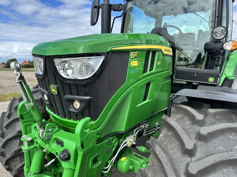 John Deere 6R150 - Трактор: фото 2 John Deere 6R150 - Трактор: фото 2