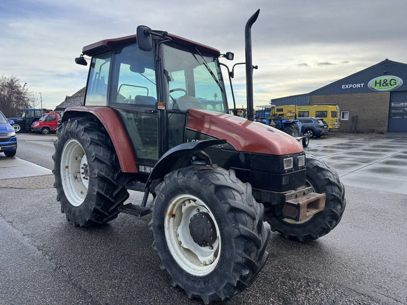 New Holland L95 - Трактор: фото 4 New Holland L95 - Трактор: фото 4