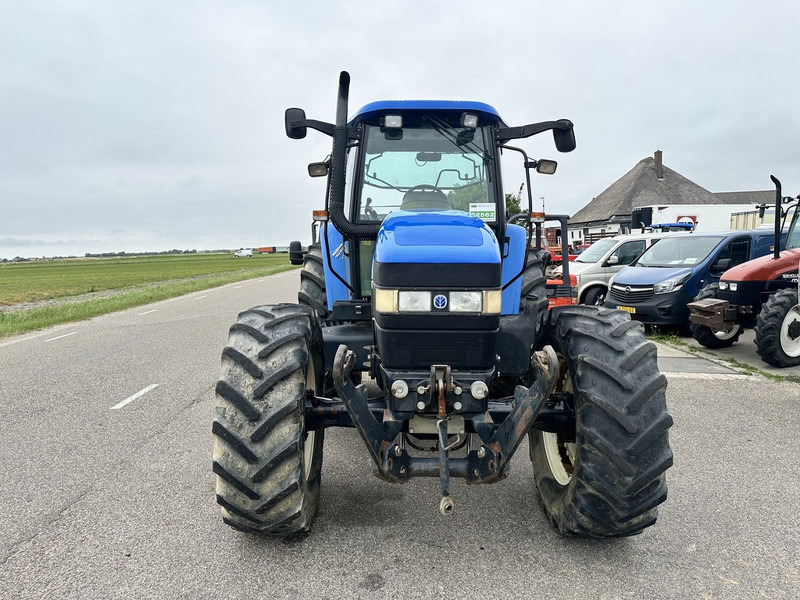 New Holland TM 120 - Трактор: фото 3 New Holland TM 120 - Трактор: фото 3