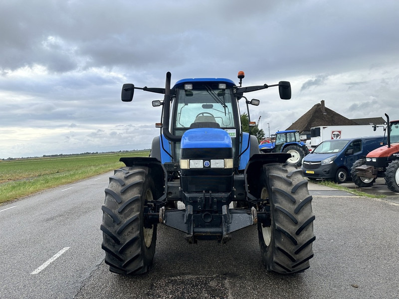 New Holland TM 140 - Трактор: фото 3 New Holland TM 140 - Трактор: фото 3