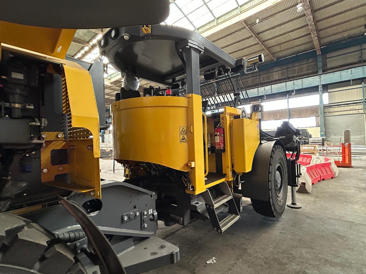 Atlas Copco (Epiroc) Boltec EC - Техника для горизонтального бурения: фото 5 Atlas Copco (Epiroc) Boltec EC - Техника для горизонтального бурения: фото 5