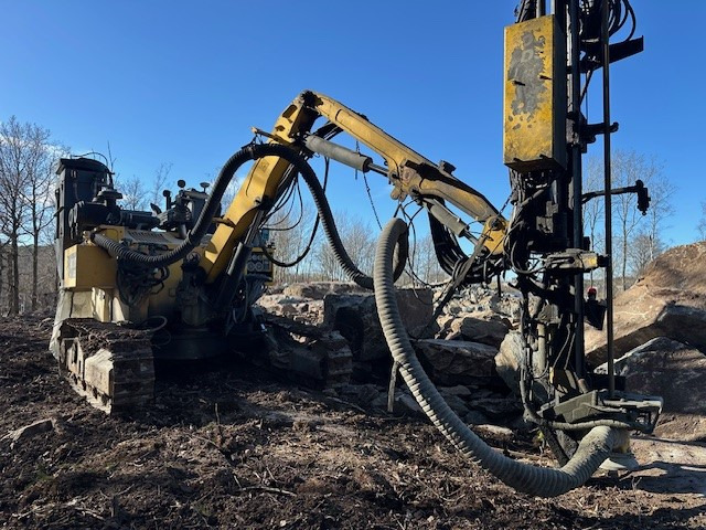 Atlas Copco ROC D3 - Буровая машина: фото 4 Atlas Copco ROC D3 - Буровая машина: фото 4