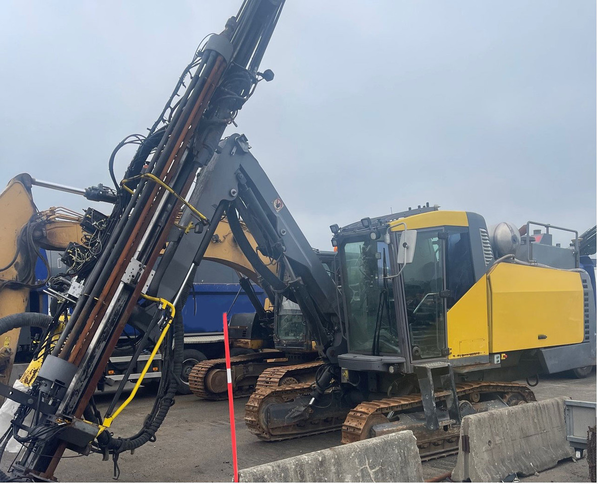 Atlas Copco SmartROC T40-11 - Буровая машина: фото 1 Atlas Copco SmartROC T40-11 - Буровая машина: фото 1