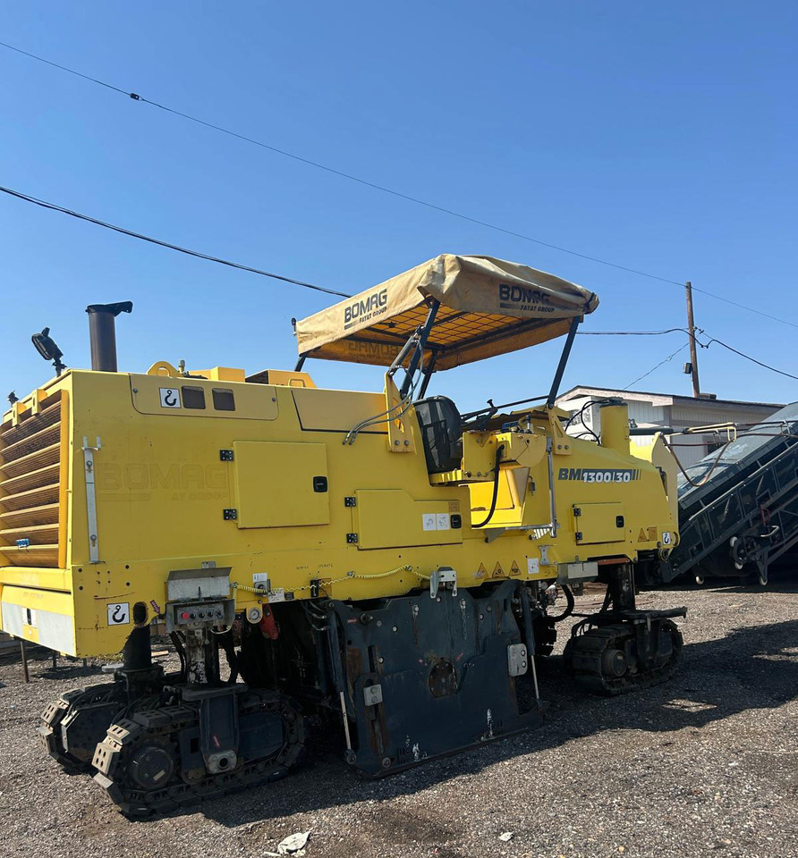 Bomag BM 1300/30 - Дорожная фреза: фото 2 Bomag BM 1300/30 - Дорожная фреза: фото 2