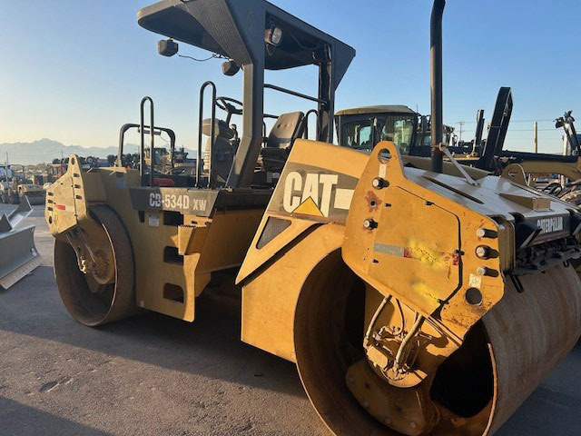 Caterpillar CB-543D XW - Каток: фото 2 Caterpillar CB-543D XW - Каток: фото 2