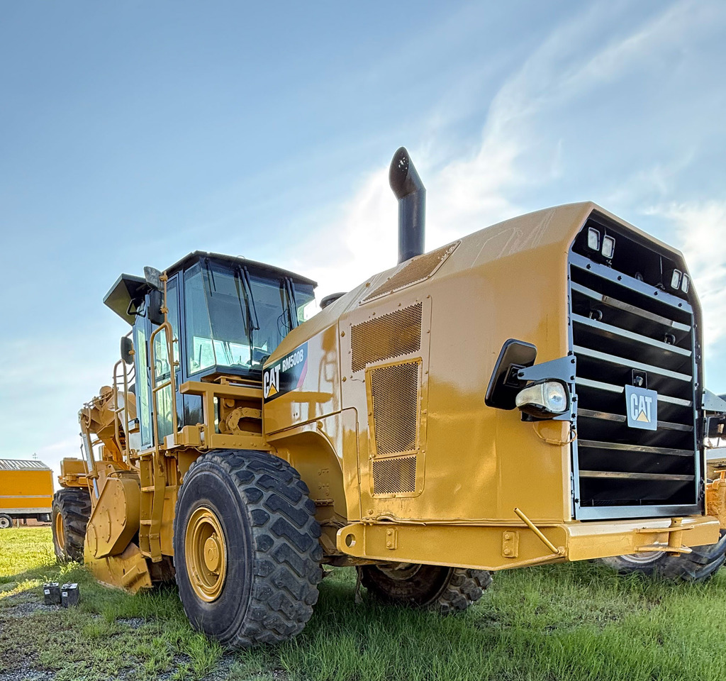 Caterpillar RM500B - Стабилизатор грунта: фото 1 Caterpillar RM500B - Стабилизатор грунта: фото 1