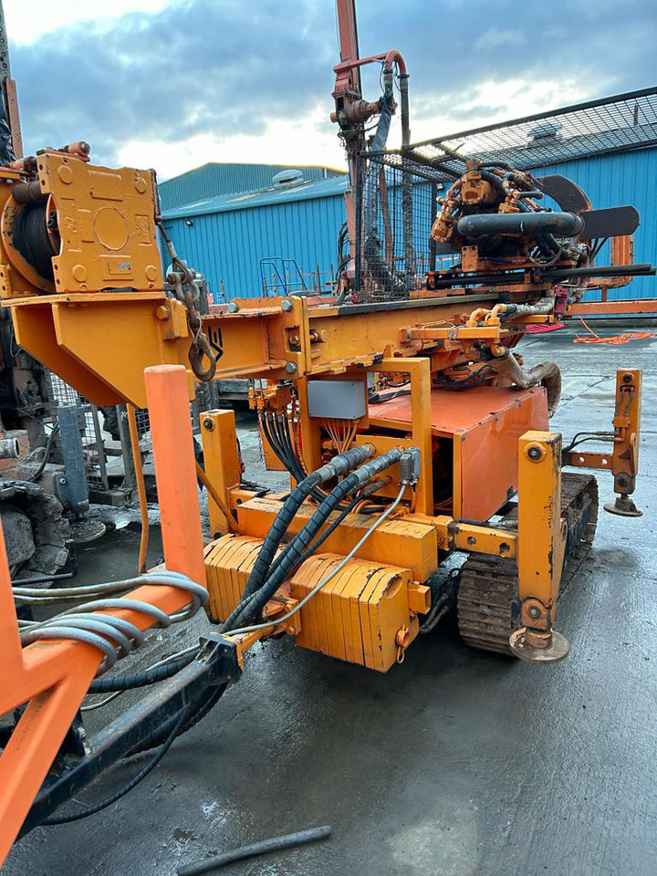 Hutte HBR 302 - Сваебойная установка: фото 4 Hutte HBR 302 - Сваебойная установка: фото 4