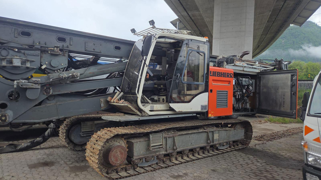 Liebherr LB16 - Сваебойная установка: фото 3 Liebherr LB16 - Сваебойная установка: фото 3