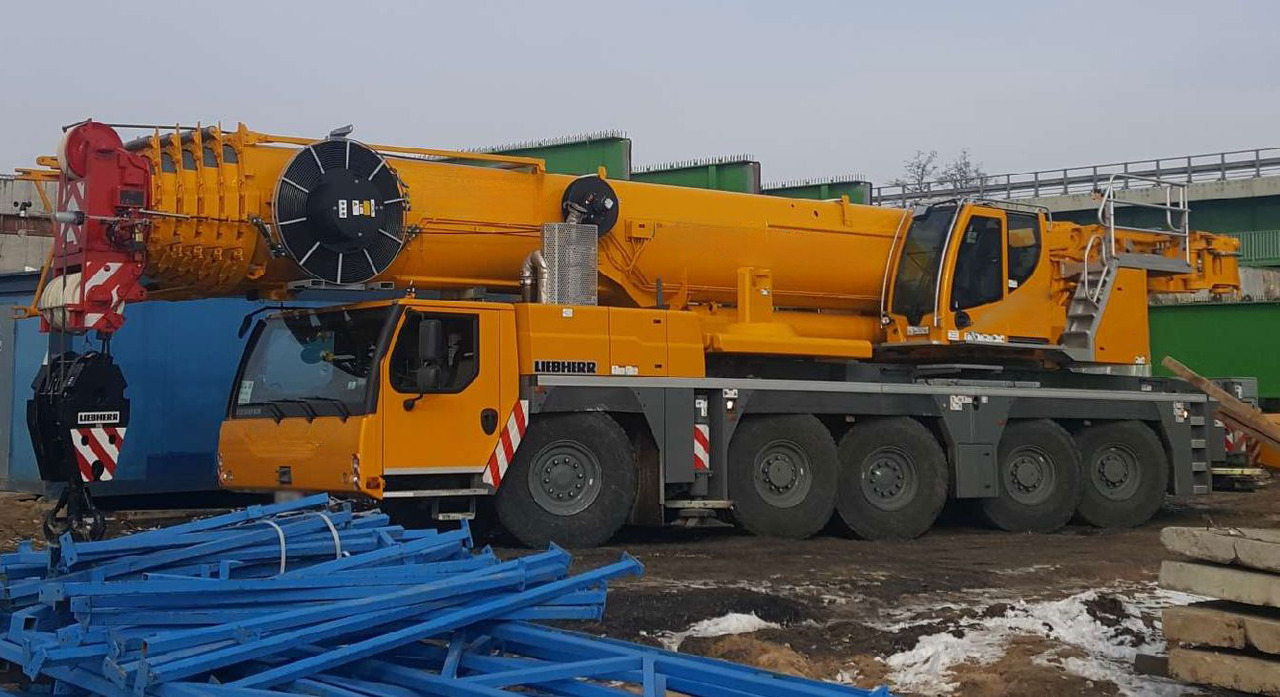 Liebherr LTM 1250-5.1 - Мобильный кран: фото 1 Liebherr LTM 1250-5.1 - Мобильный кран: фото 1