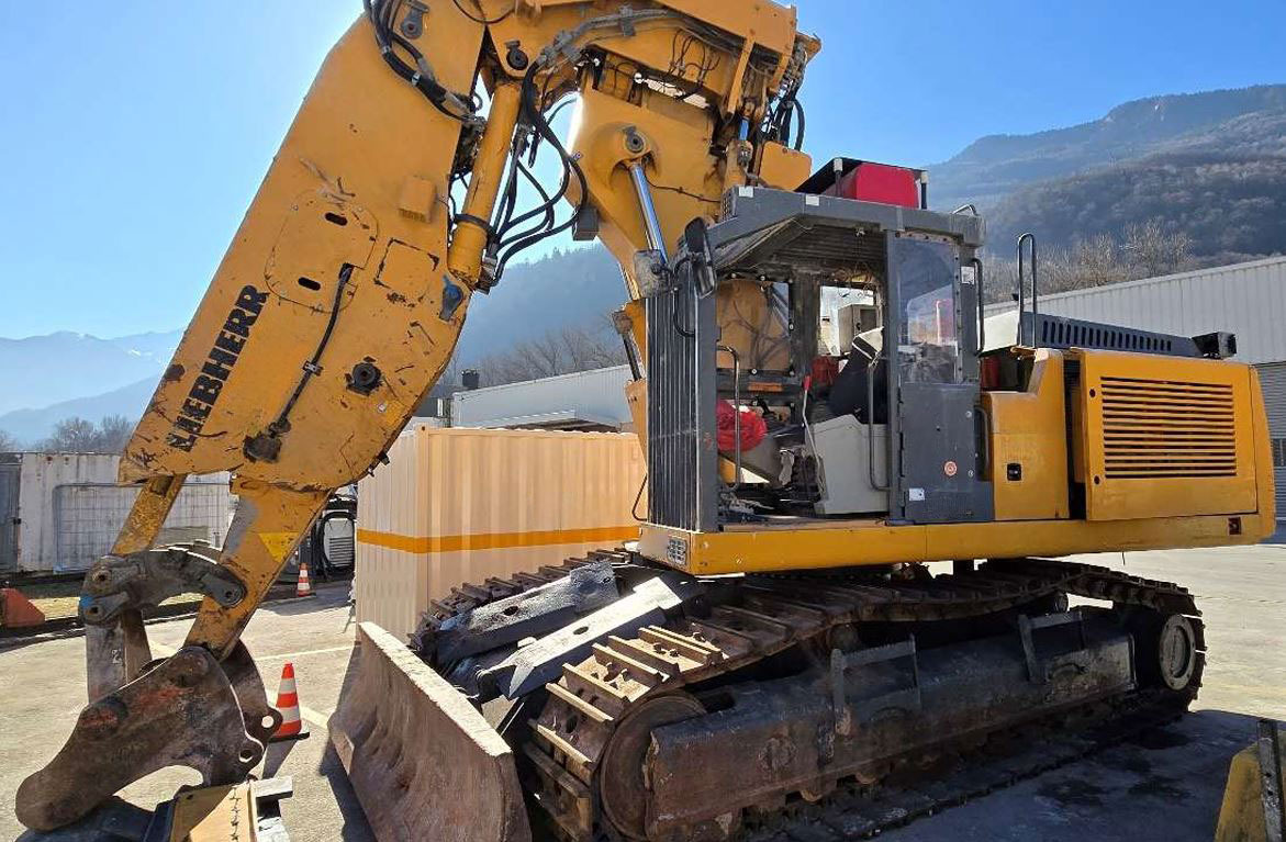 Liebherr R944C T Litronic - Горнодобывающая техника: фото 1 Liebherr R944C T Litronic - Горнодобывающая техника: фото 1