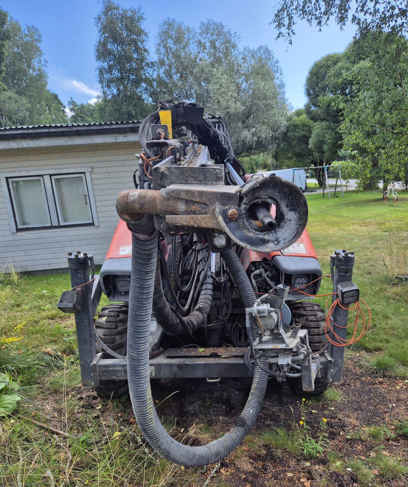 Sandvik Commando DC125R - Буровая машина: фото 4 Sandvik Commando DC125R - Буровая машина: фото 4