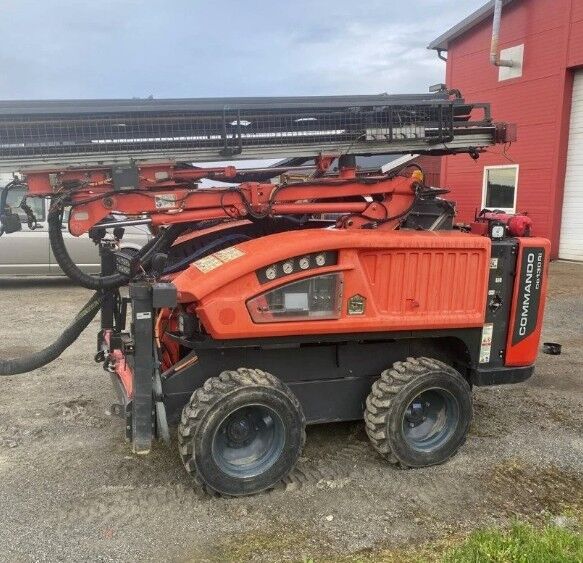 Sandvik Commando DC130Ri - Буровая машина: фото 3 Sandvik Commando DC130Ri - Буровая машина: фото 3