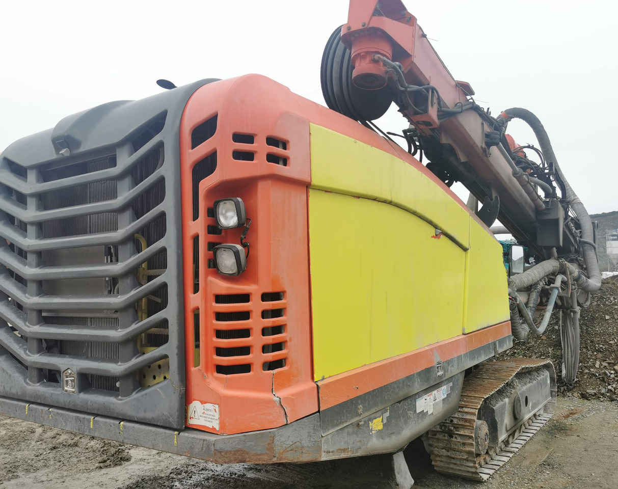 Sandvik DI550 - Буровая машина: фото 4 Sandvik DI550 - Буровая машина: фото 4