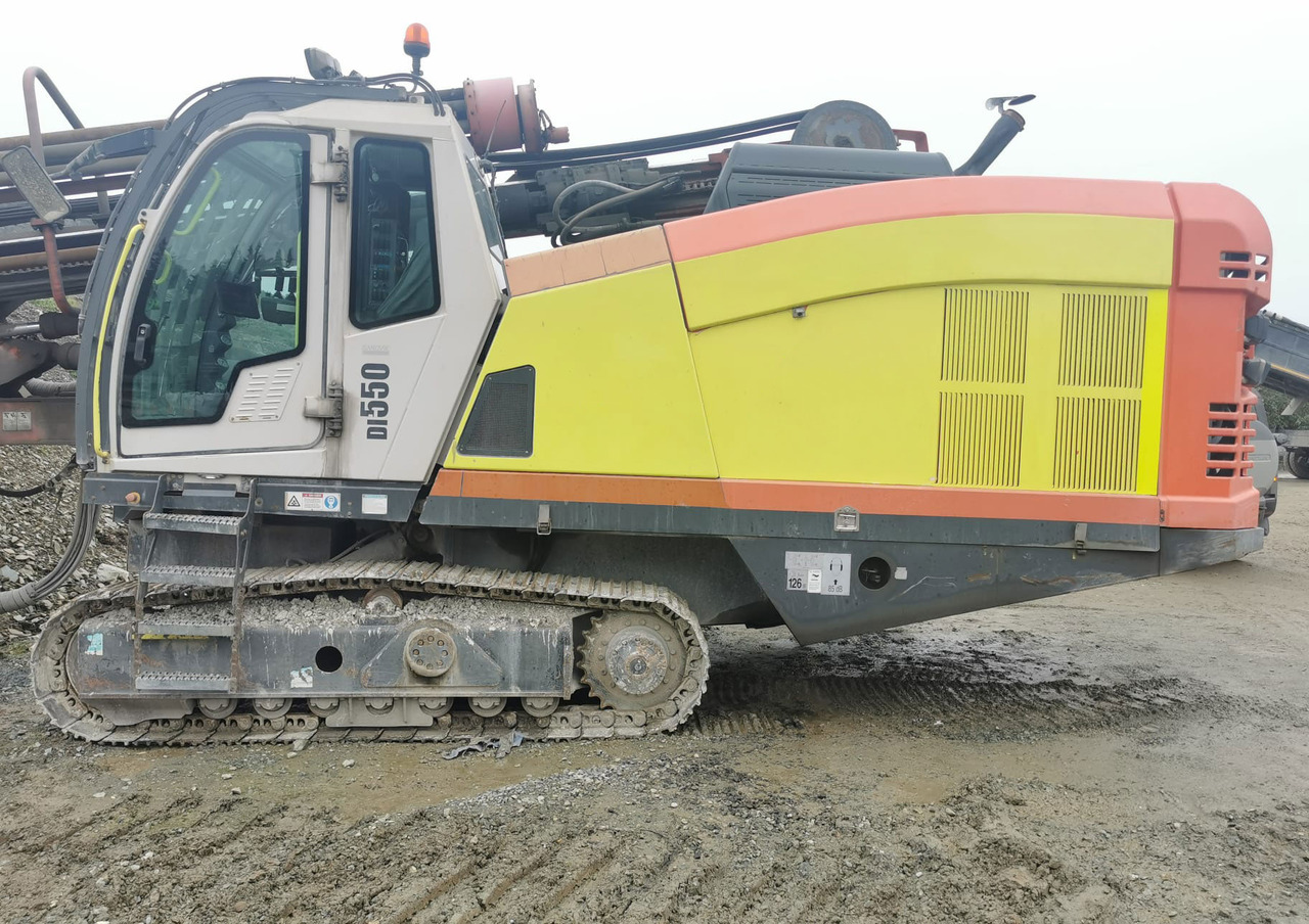 Sandvik DI550 - Буровая машина: фото 2 Sandvik DI550 - Буровая машина: фото 2