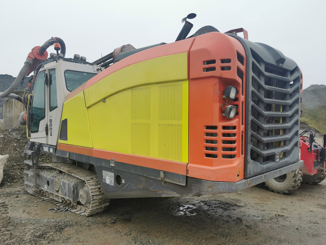 Sandvik DI550 - Буровая машина: фото 3 Sandvik DI550 - Буровая машина: фото 3