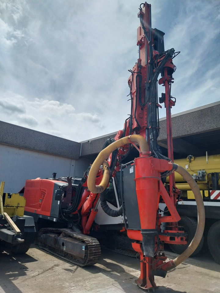Sandvik DP1500i - Буровая машина: фото 1 Sandvik DP1500i - Буровая машина: фото 1