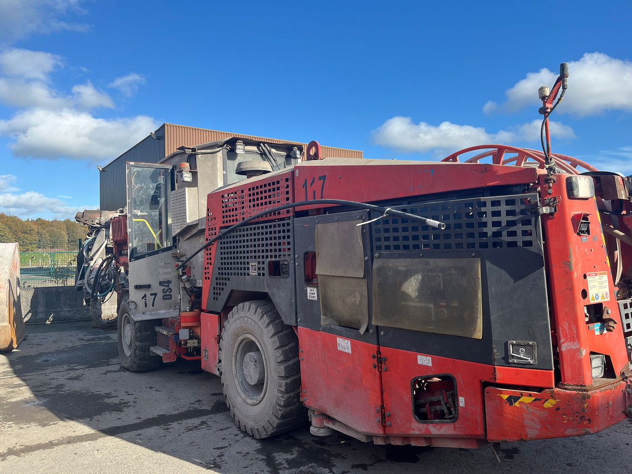 Sandvik DS411 - Техника для горизонтального бурения: фото 1 Sandvik DS411 - Техника для горизонтального бурения: фото 1