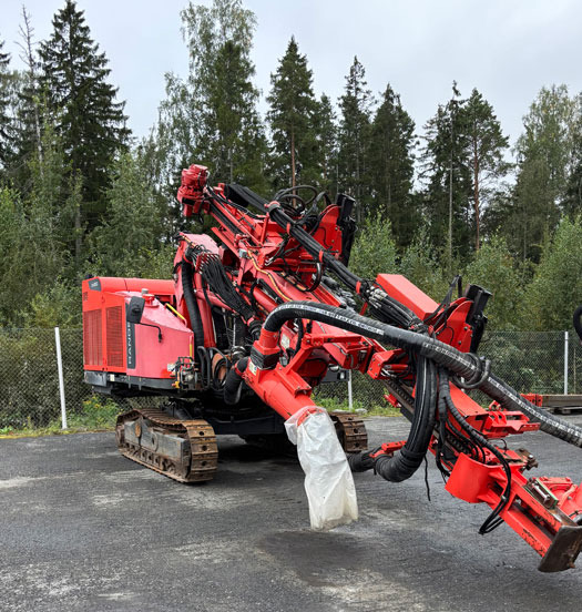 Sandvik DX800 S5 - Буровая машина: фото 1 Sandvik DX800 S5 - Буровая машина: фото 1