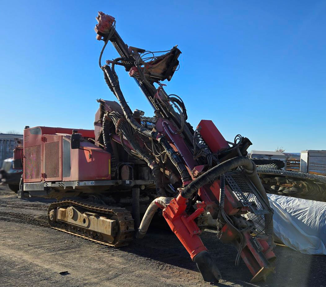 Sandvik DX800 - Буровая машина: фото 2 Sandvik DX800 - Буровая машина: фото 2