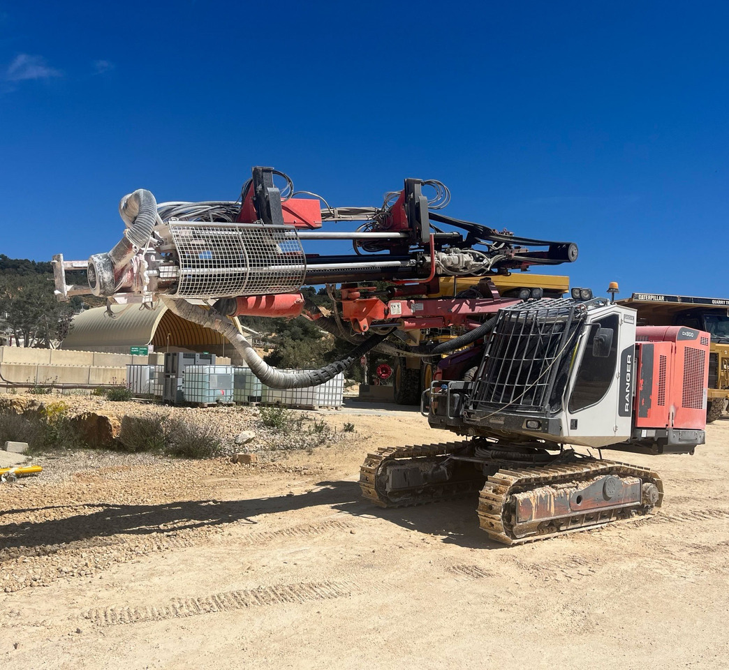Sandvik DX800 - Буровая машина: фото 3 Sandvik DX800 - Буровая машина: фото 3